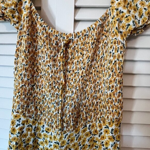 Faithfull The Brand Della Jumpsuit yellow floral cap sleeve 4 smocking small - Picture 8 of 12